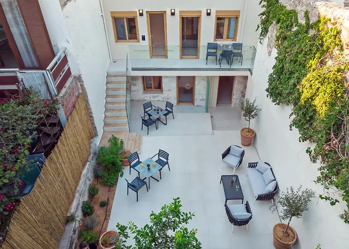 Erotokritos Luxury Apartament