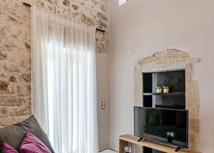 Erotokritos Luxury Retimno