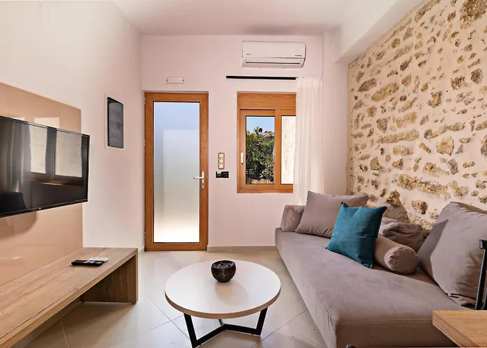 Erotokritos Luxury Apartment *