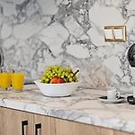 Erotokritos Luxury Lägenhet *