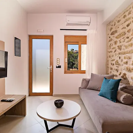 Erotokritos Luxury Apartman *