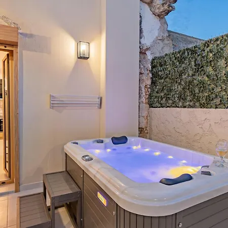 Erotokritos Luxury Apartman