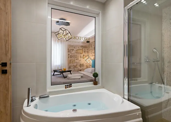 Erotokritos Luxury *