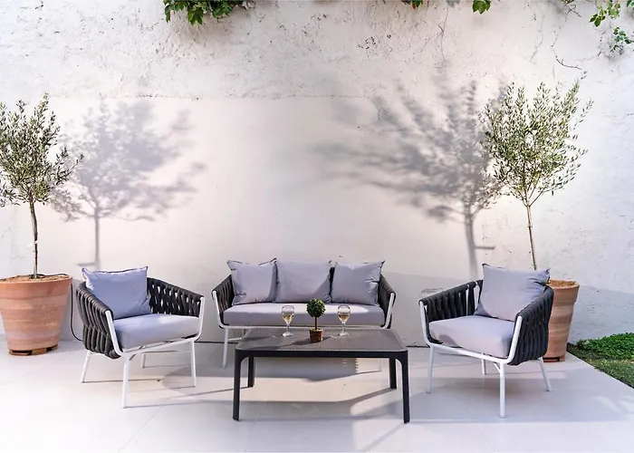 Erotokritos Luxury *